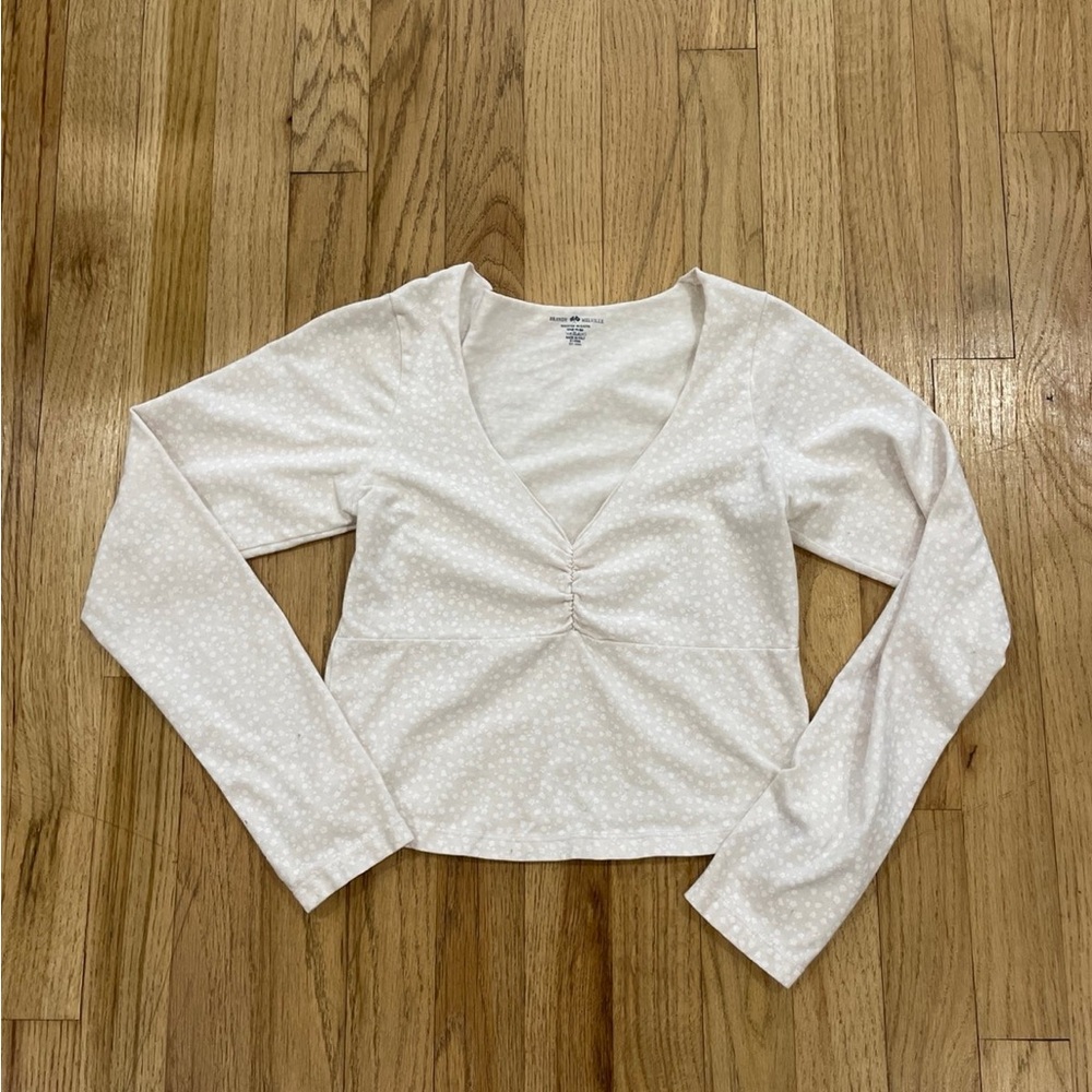 Brandy Melville Long Sleeve top